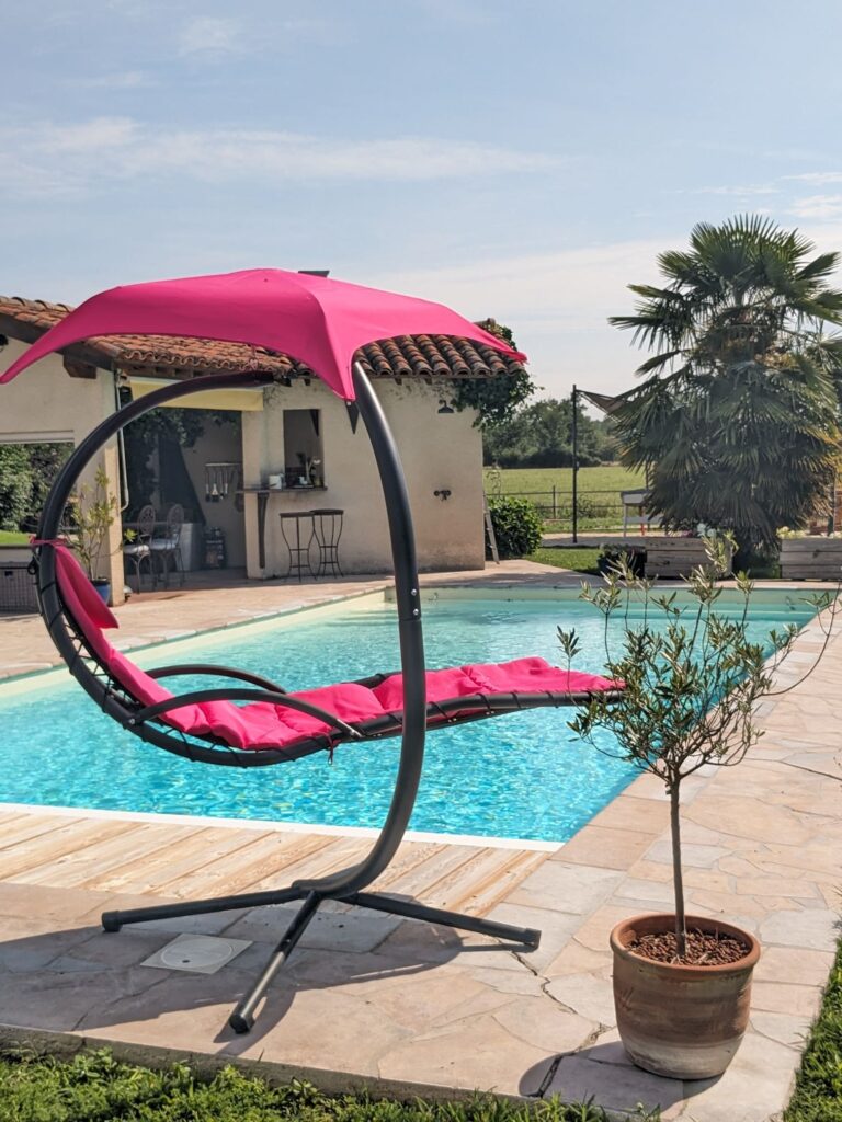Piscine et transat